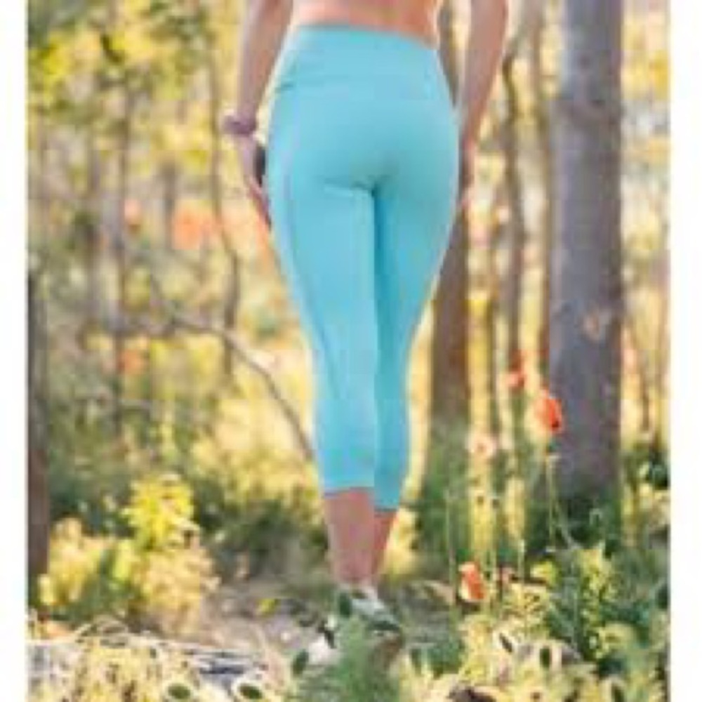 ZYIA Turquoise mesh hi-rise capri size 12 NWOT